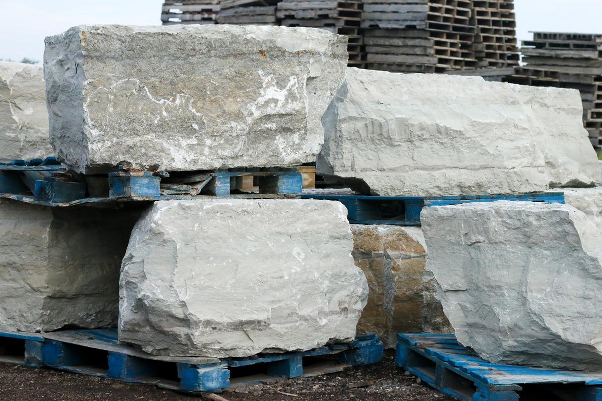 Canyon stone building blocks