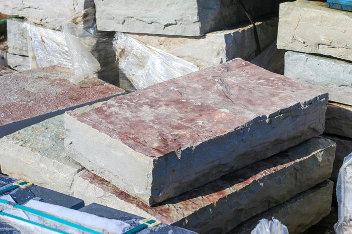 Chilton Limestone Split Step