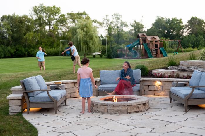 HF Belvedere Fire Pit