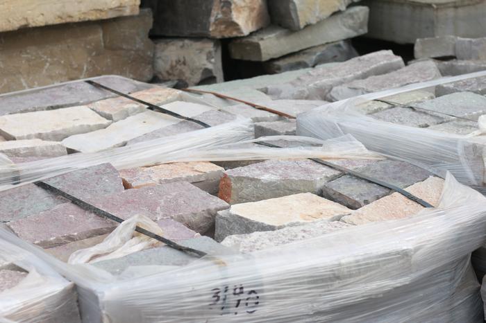 Chilton Limestone Split Wall