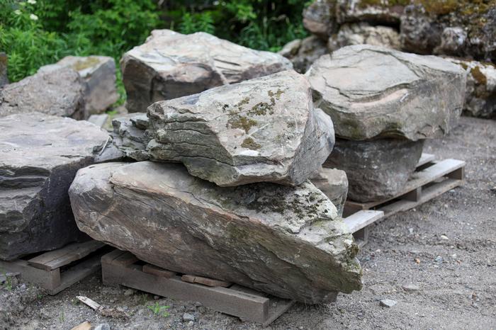 New York Bluestone Boulders