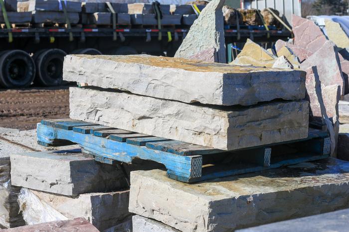 Chilton Limestone Split Step