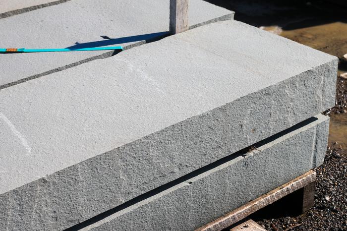 New York Bluestone Select Blue Step